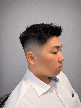 ワンワンオー バーバーショップ 長浜店(@110 BARBER SHOP) ベリーショート × スキンフェード
