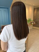 エミュ(emu)&nbsp;自然な艶感が魅力のナチュラルストレート