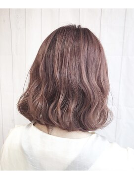 クイントネオリーブ 自由が丘正面口店(quint:neolive) 【自由が丘　quint: neolive】ベイビーピンクゆるふわボブ