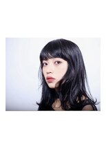 ヤエ 松山(YAE) ロングパーマ