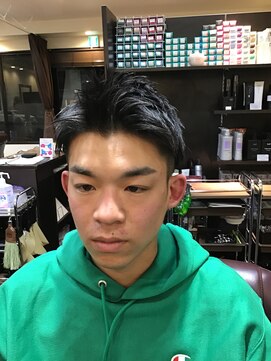 ヘアクリニックカルム 日暮里(Hair Clinic Calme) アップバンクショートツーブロックサイドグラデーション<理容室>