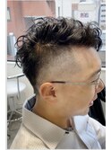 【メンズ】アシメ刈り上げパーマ