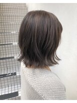 モルニ(MORNI)&nbsp;グレージュ_マロンベージュ Aラインボブ かきあげ