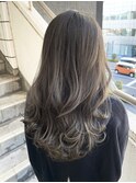 アッシュグレー×レイヤーロング