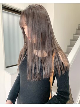 ルーム(Loom.) ケアブリーチでつくるシアベージュ