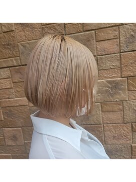 ヘアー ル シェーヌ キューブ(hair le chene CUBE) ハイトーンなボブ