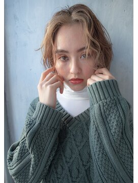 ヘアーアンドネイル フィフティーン ラブ 仙台泉大沢店(Hair&Nail Fifteen Love) ヘーゼルベージュの外ハネボブ/センターパート/ニュアンスパーマ