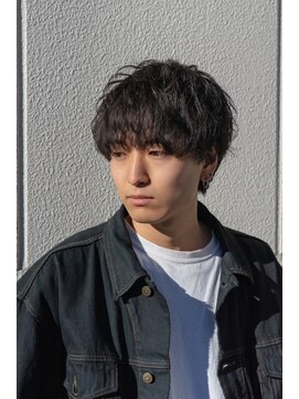 ヴィ 大宮(Vii) ダークアッシュ/カルマパーマ/アッシュブラック[メンズ/大宮]