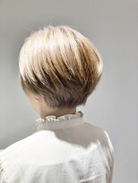 六本木美容室 ヒロオ(HIROO) 脱白髪染めハイトーンショート