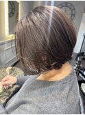 ショートボブ