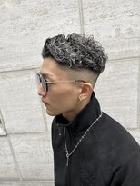 メンズグルーミングナンバーナイン(MEN'S GROOMING NUMBER NINE)&nbsp;フェードカット/ホワイトメッシュ/【早田隼哉】