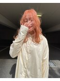 クリアで艶のあるオレンジカラー