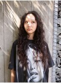 海外ガール風パーマスタイル
