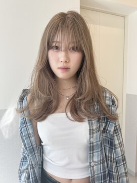 ヒュー 広島(HEW) 20代30代ハイトーンダブルカラーグレージュヘア