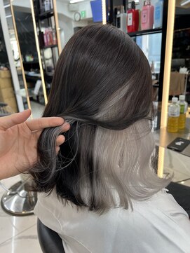 ラピス 渋谷本店(Lapis) インナーカラー/ホワイトシルバー/ボブレイヤーカット/髪質改善