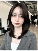 【前髪なし/ミディアム/レイヤー/透明感/美髪/くびれヘア】