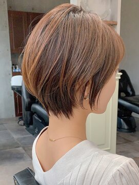 ザ シー 海老名(The C) 30代40代50代◎大人ナチュラルレイヤーショートボブ 表参道 橋本