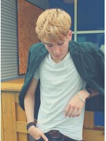 ジジバイワースホワイル(jiji by WORTH WHILE) 刈り上げセンターパートサーフカール波巻きツイストスパイラル