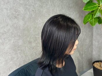 ロワンブルー(loin bleu)の写真/【1席限定の隠れ家】歴10年の女性オーナーが最後まで担当。誰にも邪魔されない、あなただけの特別な時間