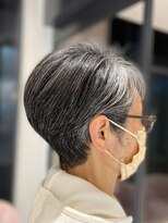 サロンイクエヤマザキ 文京(SALON IKUE YAMAZAKI)&nbsp;グレイヘア クビレショートカット