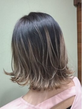 ヘアメイク ゼロサンヨンゴ(Hair Make 0345) グラデーション外はねボブ　《高倉麻未》