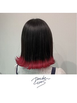 パドトロワ(Pas de trois) 新潟×外ハネテールカラー×ビビットピンク×ハイコントラスト