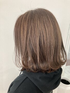 ヘッズ 本八幡店(HEADS) ショート　マッシュ　ショートボブ　HEADS 市川　学割　イルミナ