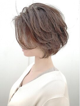 ルーファス 恵比寿 渋谷(Ruufus) 大人かわいい前下がショートボブ【Ruufus恵比寿渋谷】3157ｂ