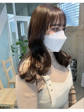 ニティー(Ngiti) くびれヘア×natural brown