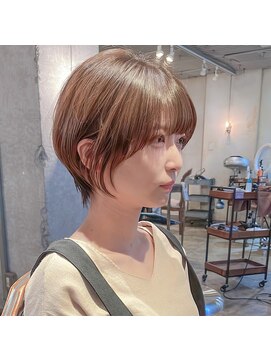 髪質改善と縮毛矯正の専門店 サンティエ(scintiller) 大人綺麗な小顔襟足スッキリショートボブ　30代40代50代