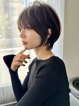 アンド ストーリーズ(&STORIES) 30代/40代/50代・絶壁解消・小顔前下がりショートボブ【倉田】