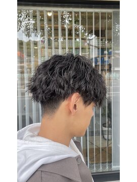 グロー(glow) ツイストスパイラルパーマ/波巻き/ツーブロック