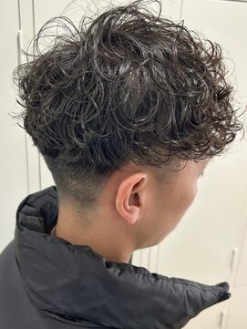 ヘッズ 本八幡店(HEADS) センターパート　ツイストスパイラル　スペインカール　波巻き