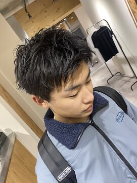 クオル 立川(QOL) 刈り上げないショート × 無造作パーマ