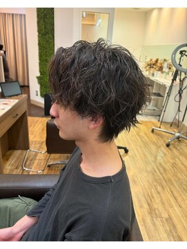 リボーン ビューティー リゾート 松戸店(re-born Beauty Resort) ニュアンスパーマダークアッシュベリーショート韓国マッシュ