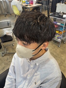 ルーメン 岐阜(ROOO MEN) メンズカットツーブロックツイストスパイラルシャドウパーマ