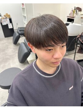 アオ(ao.) ひし形メンズ刈り上げマッシュ