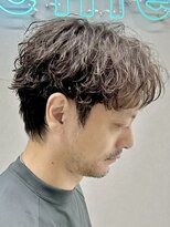 ジーニー 新百合ヶ丘(Genie)&nbsp;サーフカール/刈り上げセンターパート/波巻きツイストスパイラル