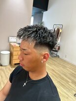 フラム ヘアデザイナーズ(FuLAM Hair designers*)&nbsp;ツイスパ　ハイライト　フェード
