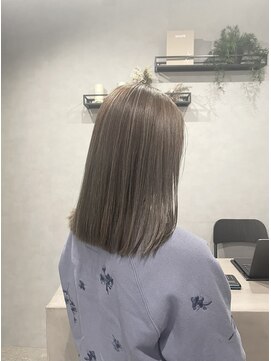 リアン(lien) グレージュ×細めハイライト♪