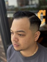 フォーコーナーズ(Four Corners)&nbsp;スキンフェードツーブロック刈り上げジェットモヒカンマンバン