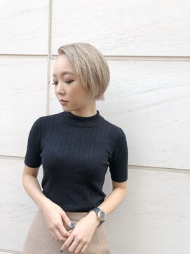 ジゼル(gisele) ホワイティーブロンド