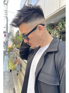 トルネード(TORNADO) 大人外国人風アップバング フェード ジェントルビジネスマンT321