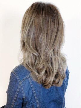 リコ(LIKO) 大人セミディ☆ハイライト/ローライト/透明感カラー/白髪染め