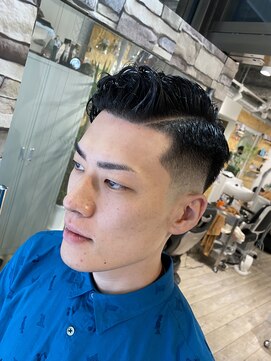 ドルクス 日本橋(Dorcus) 人気No.1東京バーバー日本橋フェードパーマスタイル！