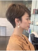 ベリーショート/レイヤー/分け目なし前髪あり/30代・40代