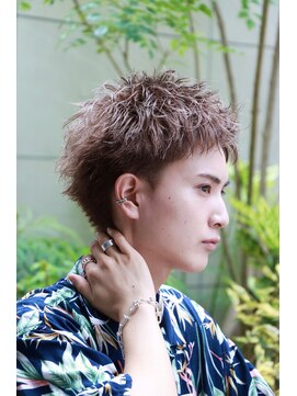 オーシャントーキョー 大阪(OCEAN TOKYO) カット メンズ メンズカット パーマ カラー ブリーチ 学割