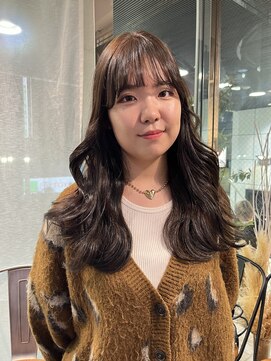 ヘアーアンドメイク ビス(HAIR&MAKE bis) 透明感ブリーチなしグレージュカラー☆【多田　華歌】