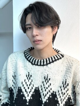 ゼストプール(ZEST POOL) カルマパーマ　カルマヘア　ニュアンスパーマ　センターパート