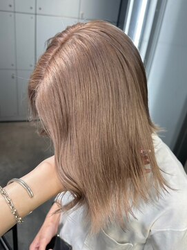 ベレーザ 渋谷(BELEZA) 8774ミルクティーアッシュベージュハイトーンカラーワンホンヘア